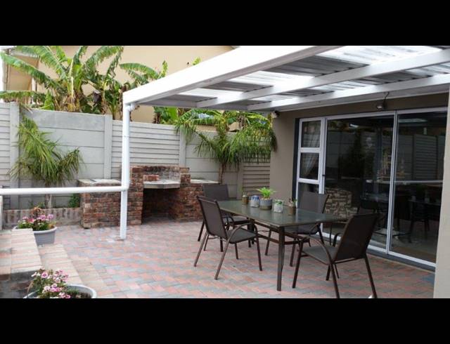 3 BEDROOM HOUSE RENTED IN ROWALLAN PARK